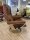 Stressless® Mayfair (M) Signature Sessel mit Hocker Batick Malt Brown